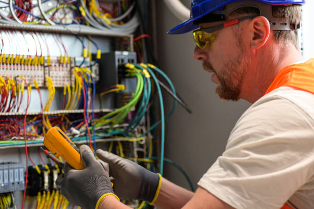 Best Circuit Breaker Repair  in Marshall, WI